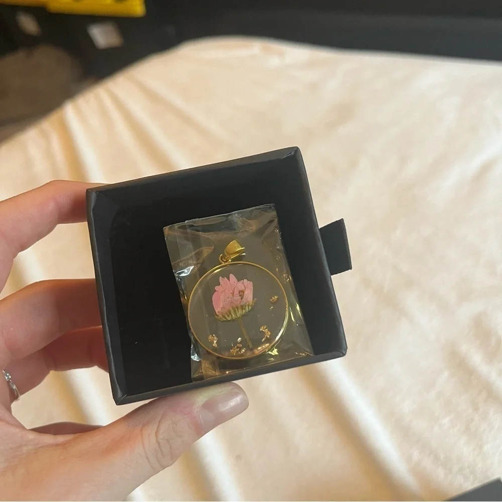 New Gold dried flower pendant necklace charm